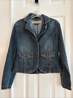 Vintage jeanstar Dark Blue Denim Jacket Size MP fits like a small-med.